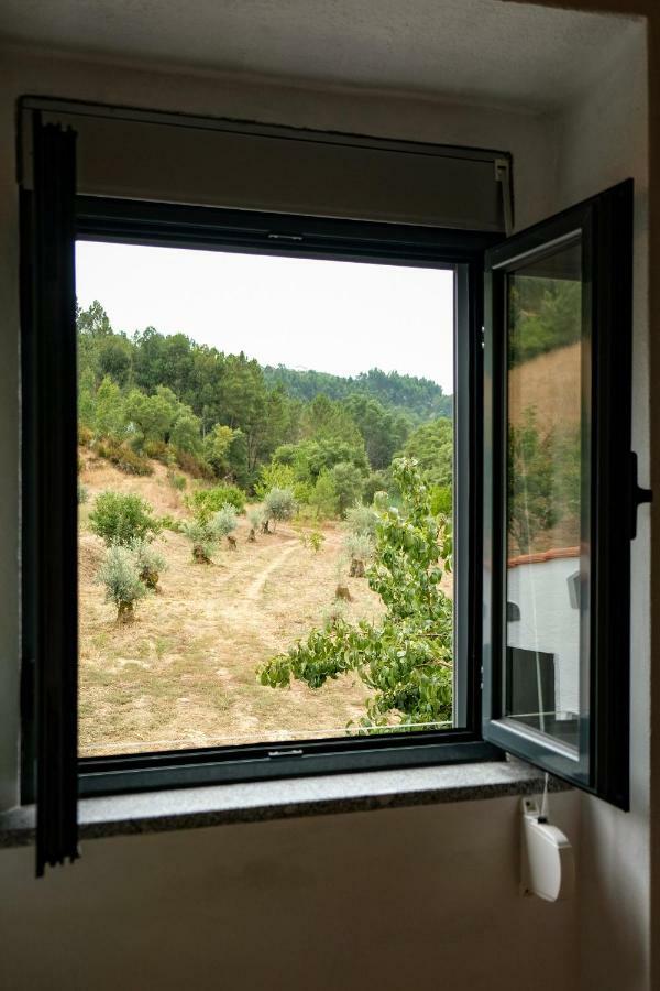 Casa Do Ferreiro II Hotell Góis Eksteriør bilde